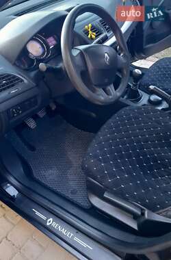 Седан Renault Fluence 2013 в 