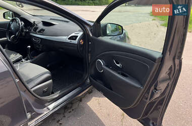 Седан Renault Fluence 2012 в 