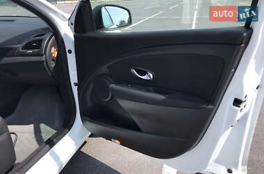 Седан Renault Fluence 2010 в 