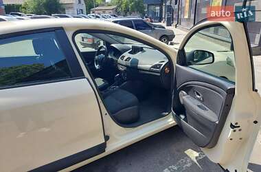 Седан Renault Fluence 2015 в 