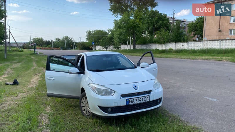 Седан Renault Fluence 2011 в 