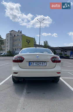 Седан Renault Fluence 2014 в 