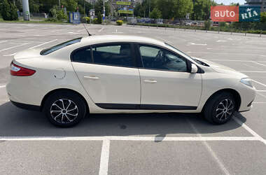Седан Renault Fluence 2014 в 