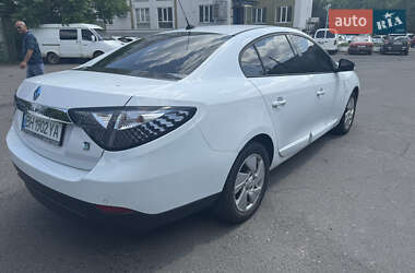 Седан Renault Fluence 2011 в 