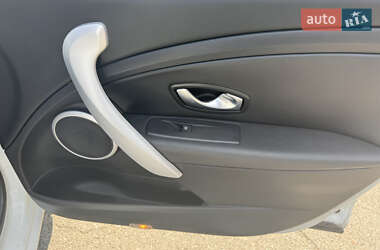 Седан Renault Fluence 2011 в 