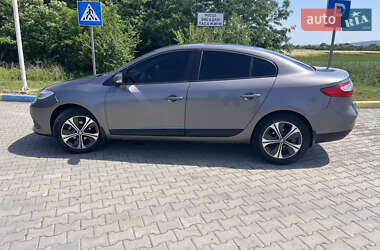 Седан Renault Fluence 2015 в 