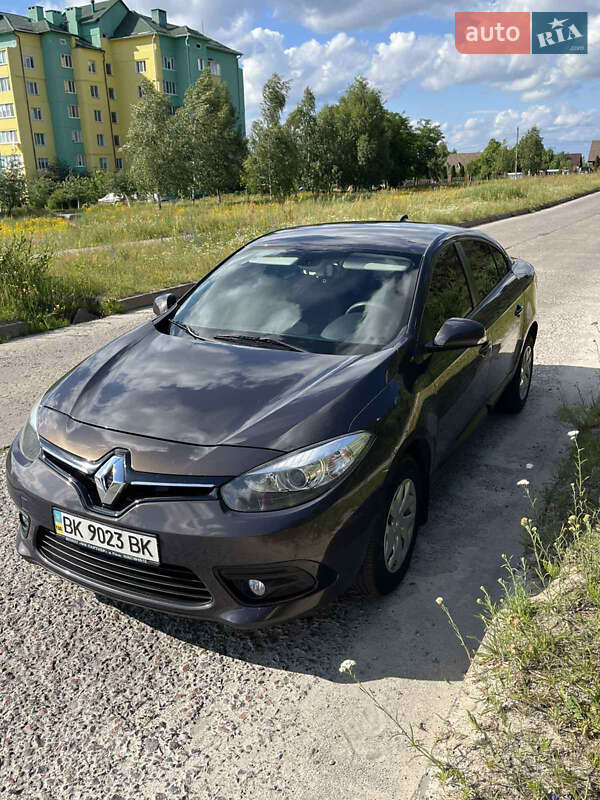Седан Renault Fluence 2014 в Вараше