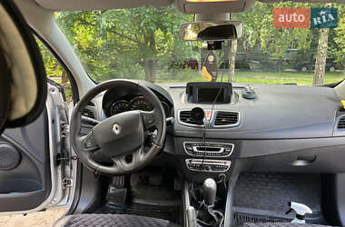 Седан Renault Fluence 2011 в 