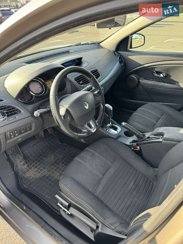 Седан Renault Fluence 2015 в Киеве