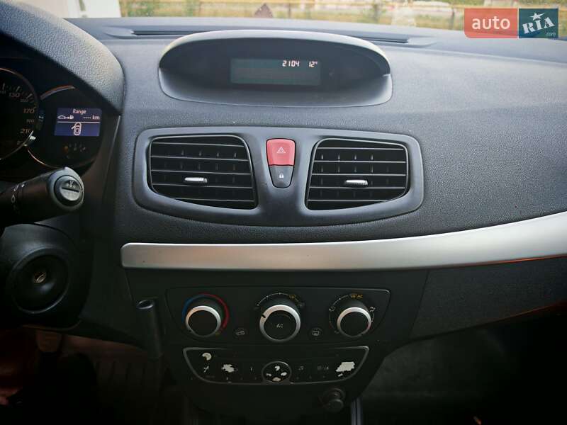 Седан Renault Fluence 2010 в Черновцах фото 13 Седан Renault Fluence 2010 в Черновцах