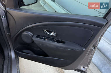 Седан Renault Fluence 2013 в 