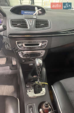 Седан Renault Fluence 2013 в 
