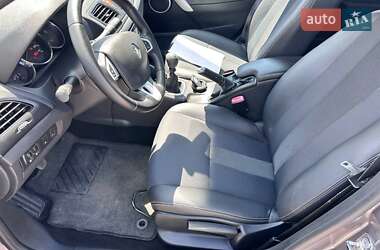 Седан Renault Fluence 2010 в 
