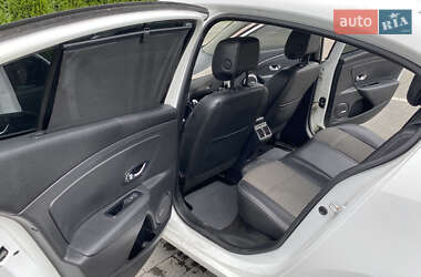 Седан Renault Fluence 2012 в 