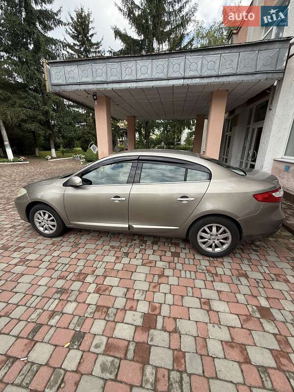 Седан Renault Fluence 2012 в Ивано-Франковске