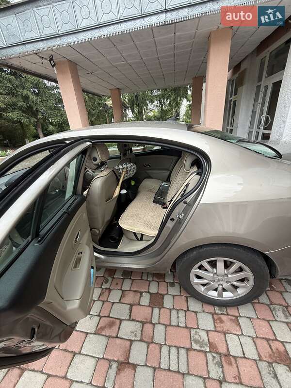 Седан Renault Fluence 2012 в Ивано-Франковске
