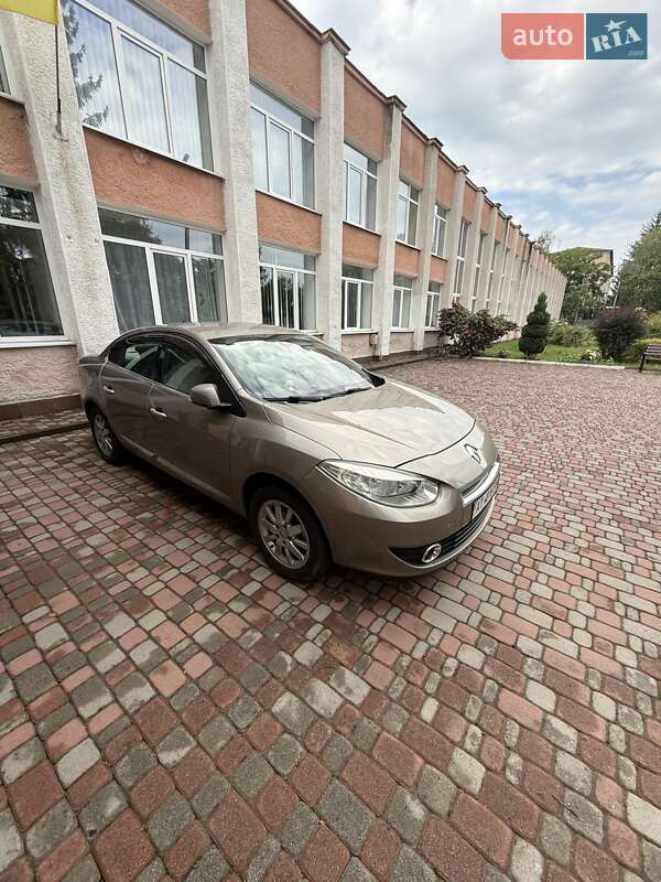 Седан Renault Fluence 2012 в Ивано-Франковске