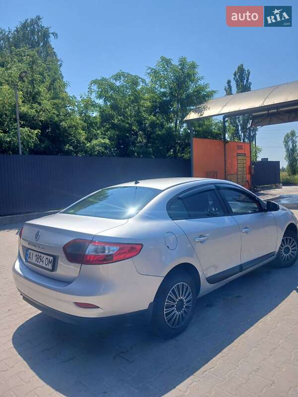 Седан Renault Fluence 2011 в Чернигове