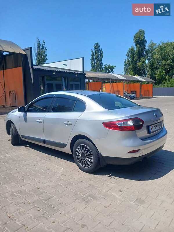 Седан Renault Fluence 2011 в Чернигове