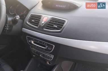 Седан Renault Fluence 2010 в 