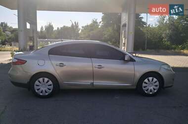 Седан Renault Fluence 2010 в 