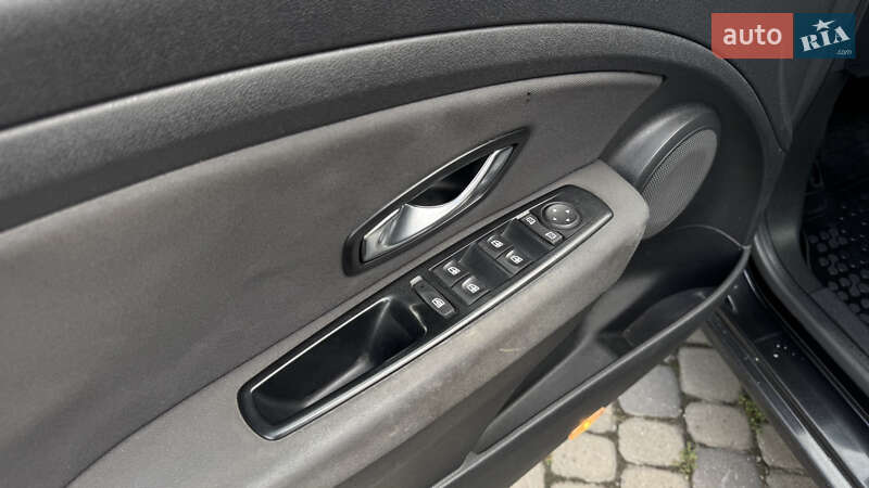 Седан Renault Fluence 2011 в Ивано-Франковске