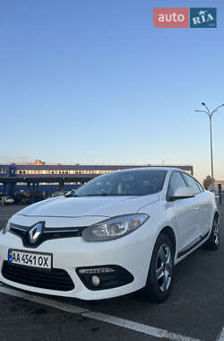 Седан Renault Fluence 2015 в 