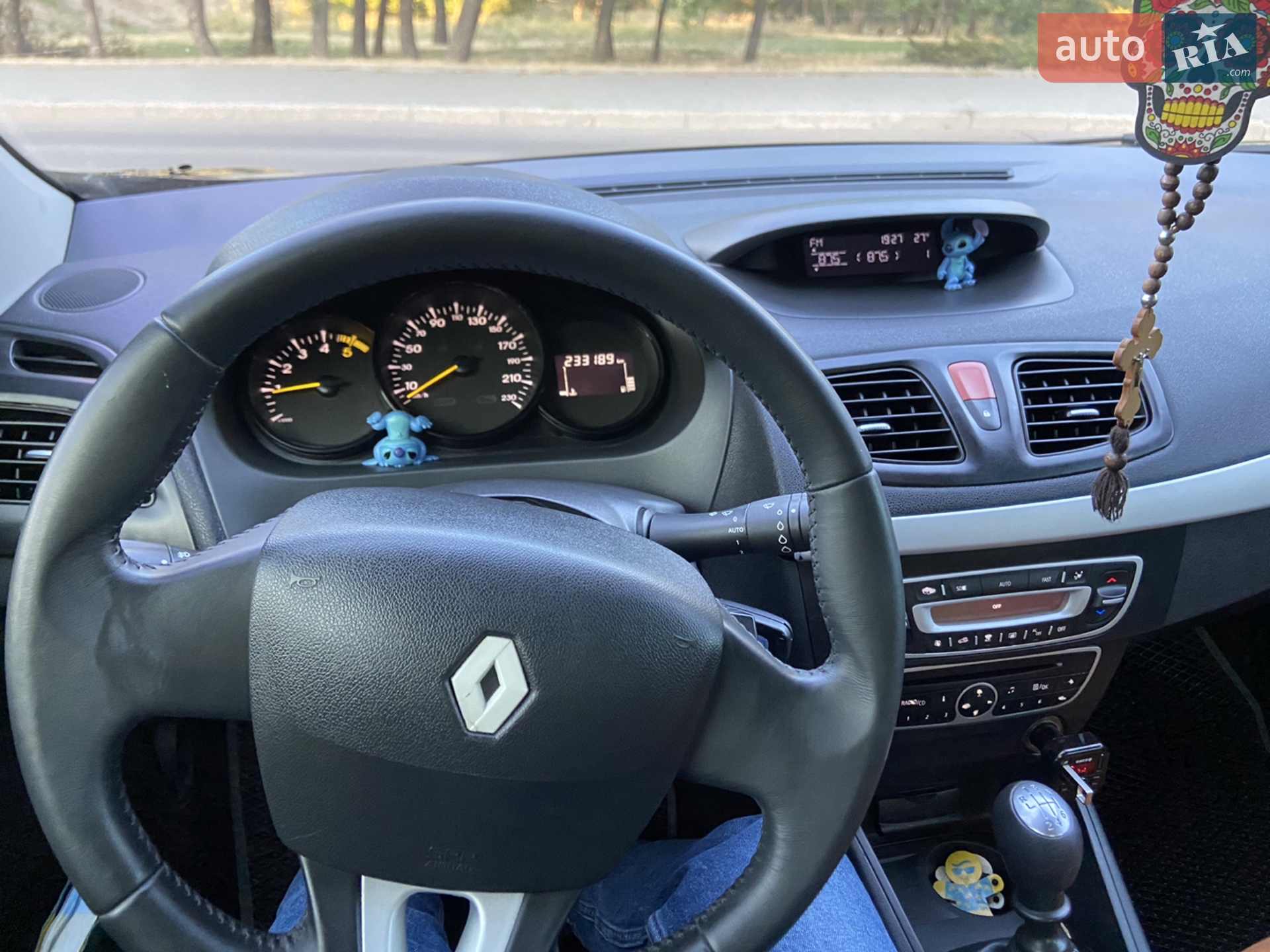 2010 Renault Fluence - мініатюра 12