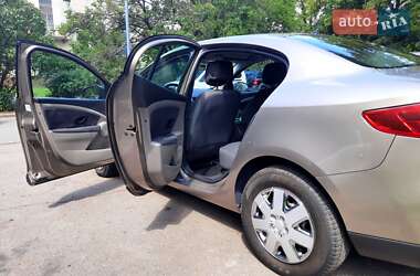 Седан Renault Fluence 2011 в 
