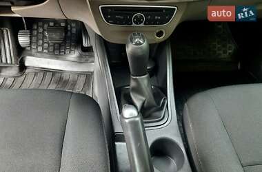 Седан Renault Fluence 2011 в 