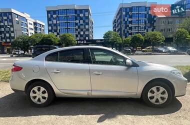 Седан Renault Fluence 2011 в 