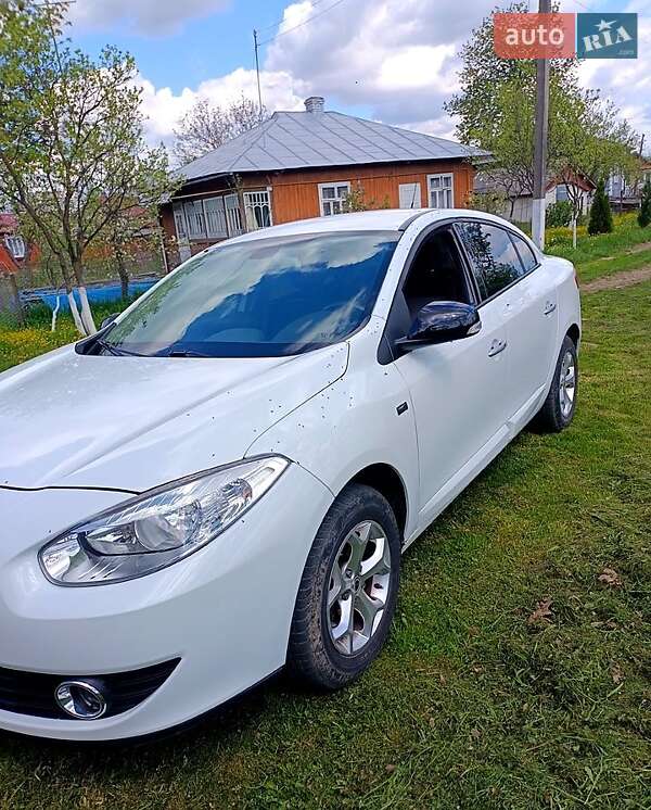 Renault Fluence 2012