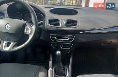 Седан Renault Fluence 2012 в 