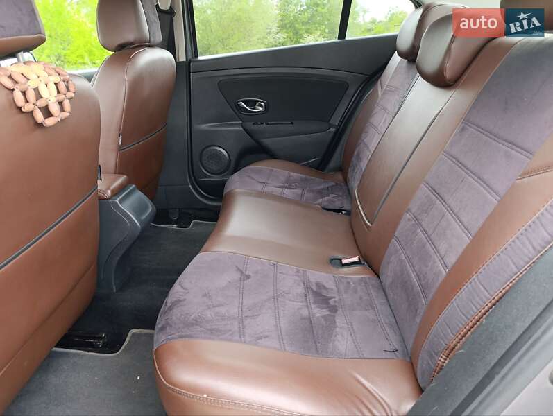 Седан Renault Fluence 2013 в Львові
