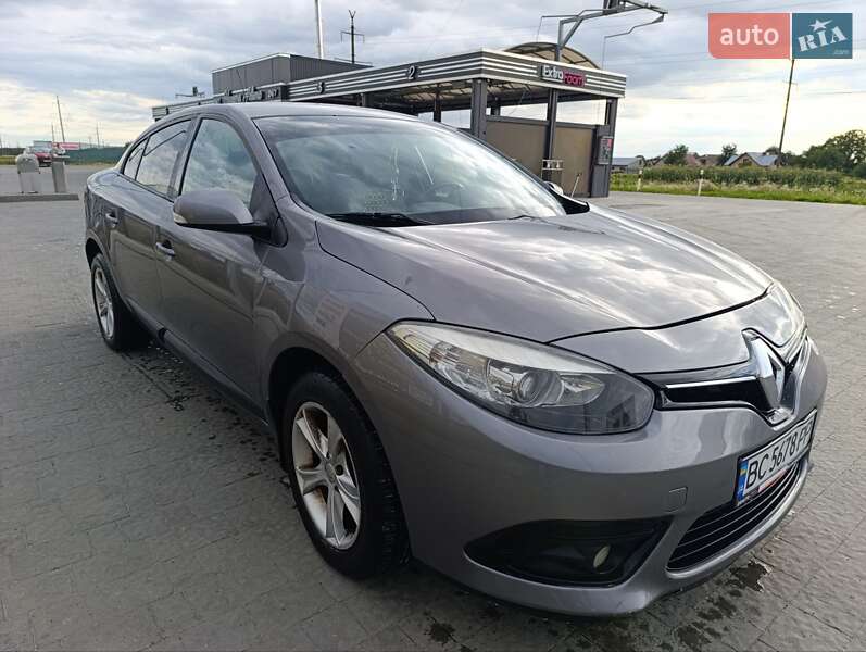 Седан Renault Fluence 2013 в Львові