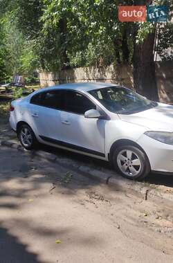 Седан Renault Fluence 2012 в 