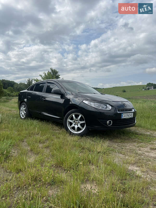 Седан Renault Fluence 2012 в 