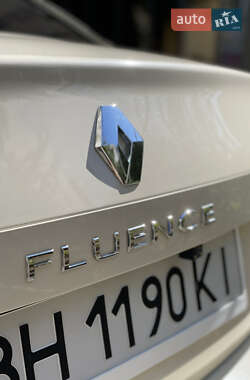 Седан Renault Fluence 2013 в 