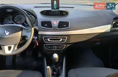 Седан Renault Fluence 2011 в 