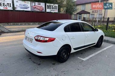 Седан Renault Fluence 2012 в 