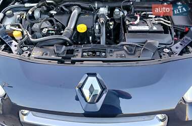 Седан Renault Fluence 2011 в 