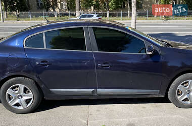 Седан Renault Fluence 2011 в Киеве