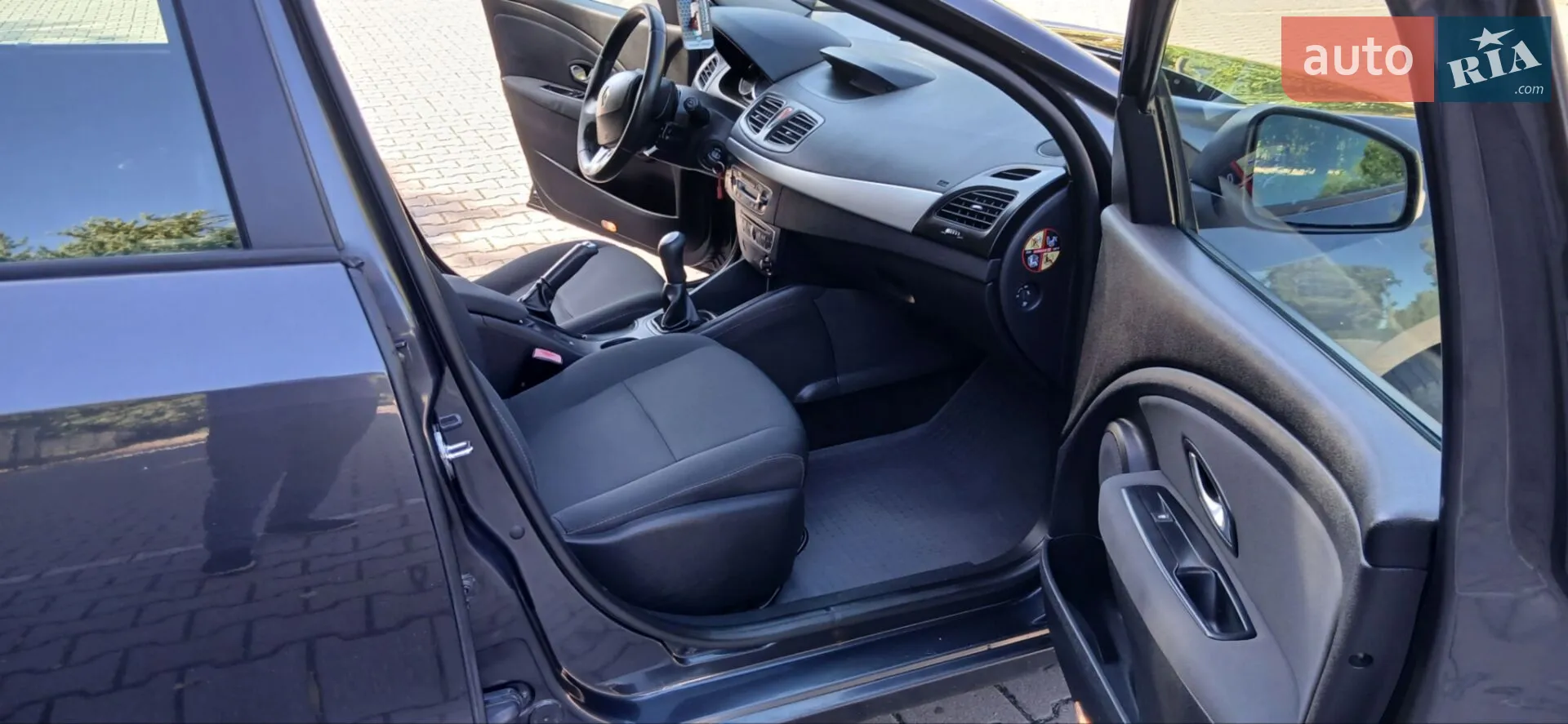2011 Renault Fluence - мініатюра 3