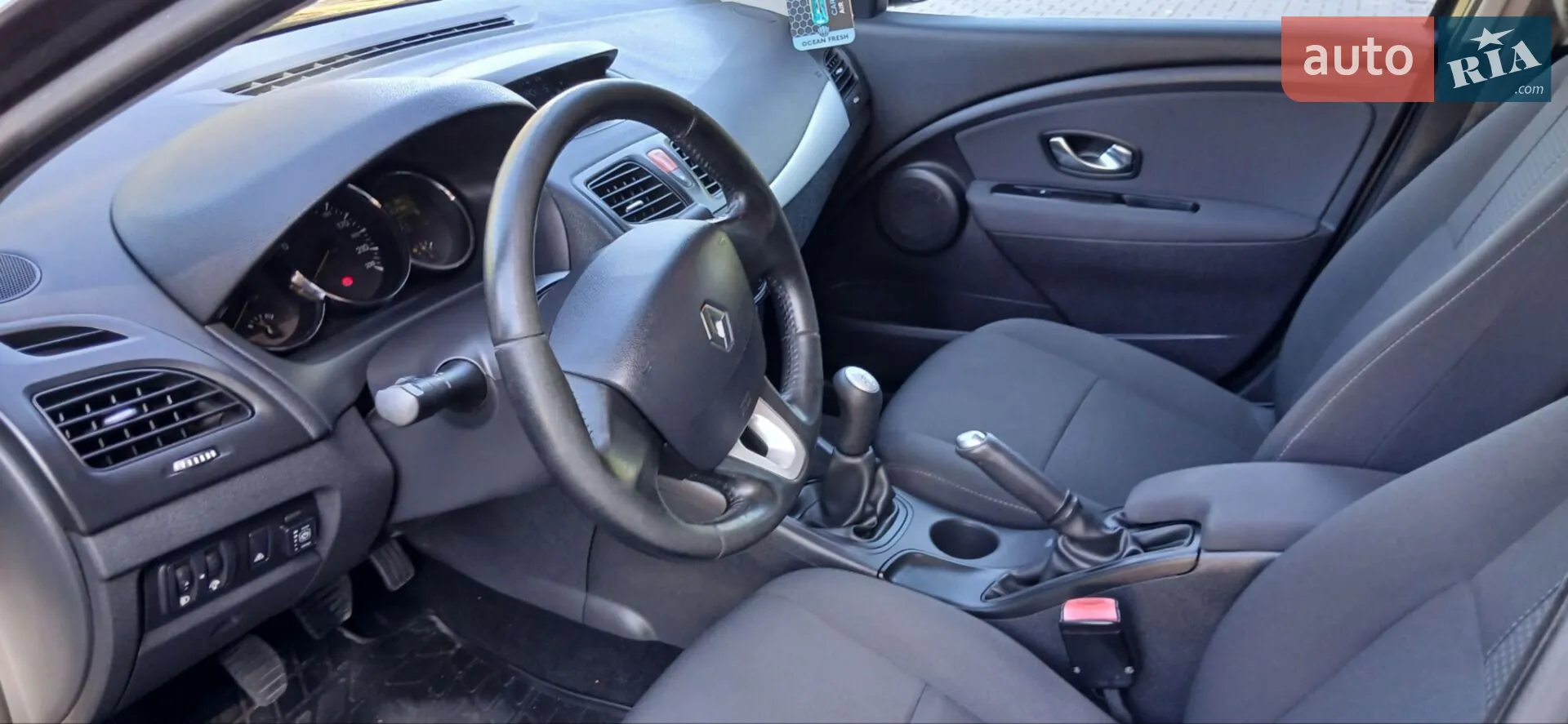 2011 Renault Fluence - мініатюра 13