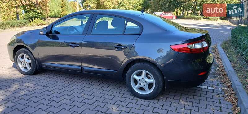 Седан Renault Fluence 2011 в Миргороде