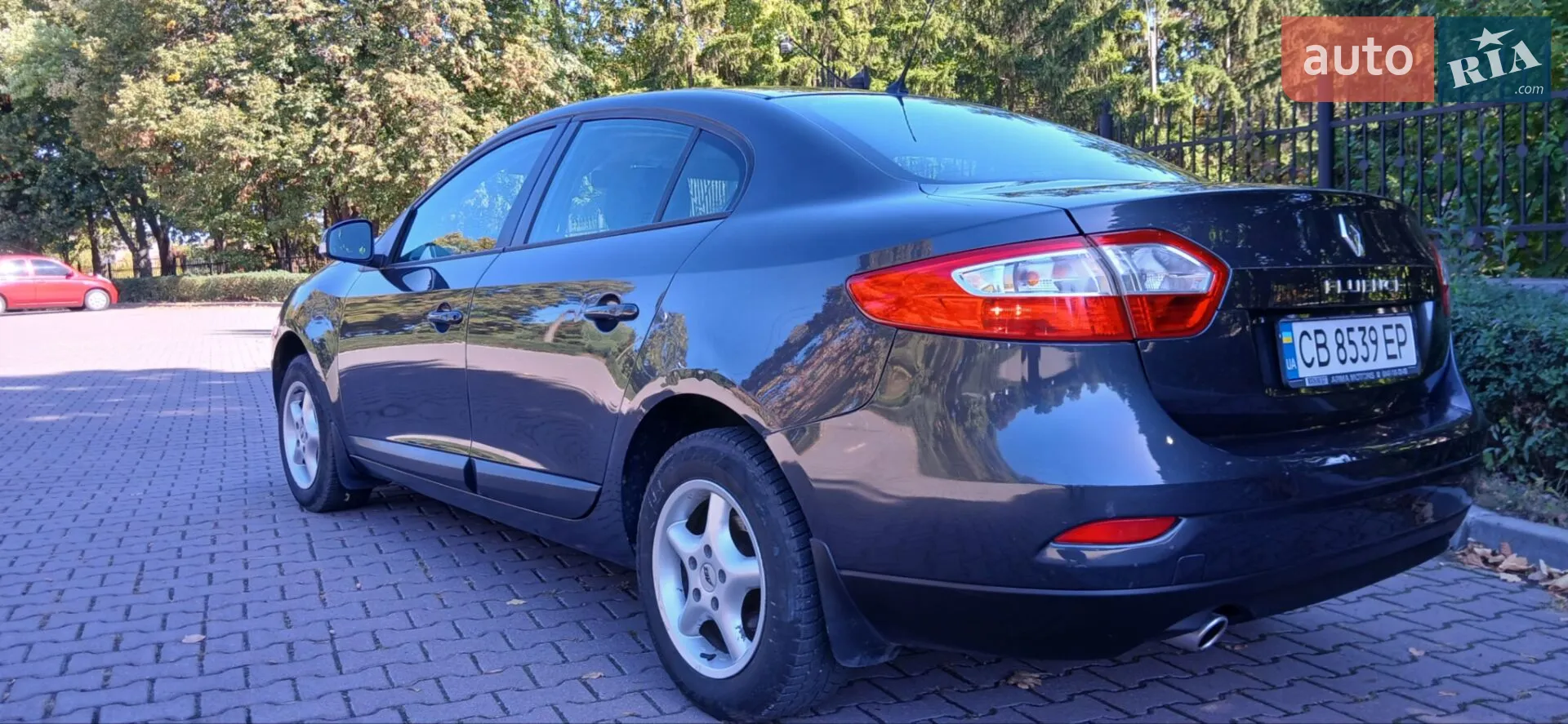 2011 Renault Fluence - мініатюра 18