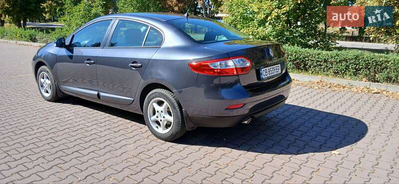 Седан Renault Fluence 2011 в Миргороде