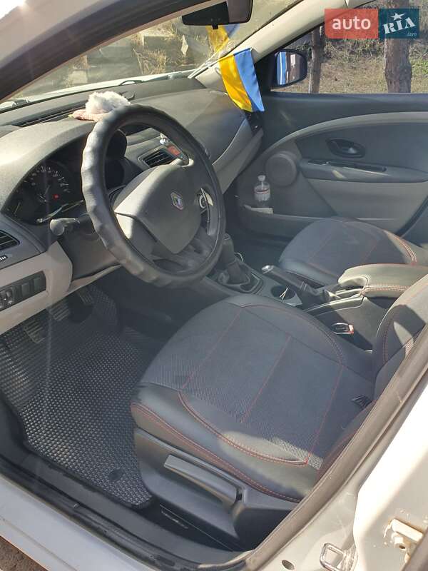 Седан Renault Fluence 2011 в Харкові