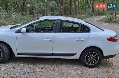 Renault Fluence 2012