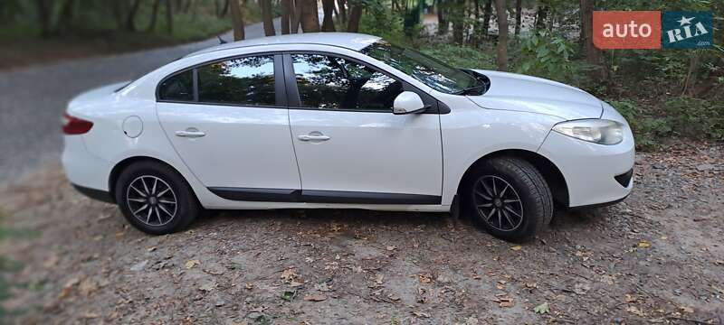Седан Renault Fluence 2012 в Киеве